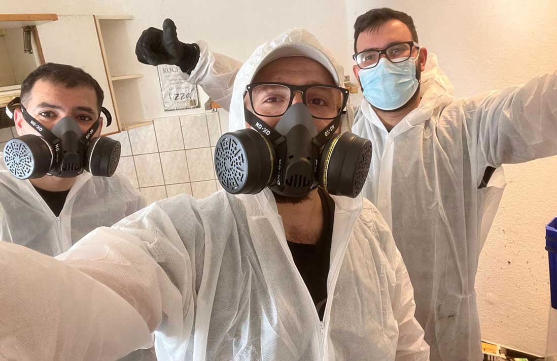 LeerRaumExperten – Entrümpelung Siegburg Team bei der Arbeit